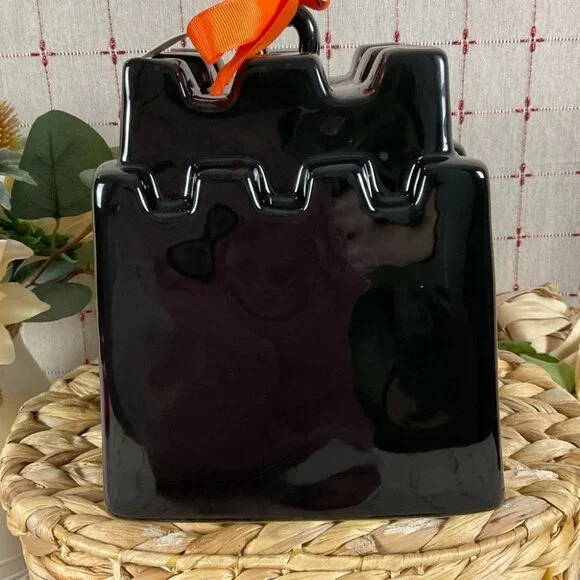 Rae Dunn Artisan Collection Dracula Castle Birdhouse Black & Gold New in Box - Picture 8 of 9